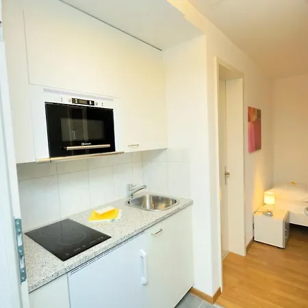 In A Perfect Location - Stork 35 Apartment Zurich