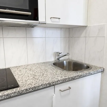 דירה In A Perfect Location - Stork 35 *